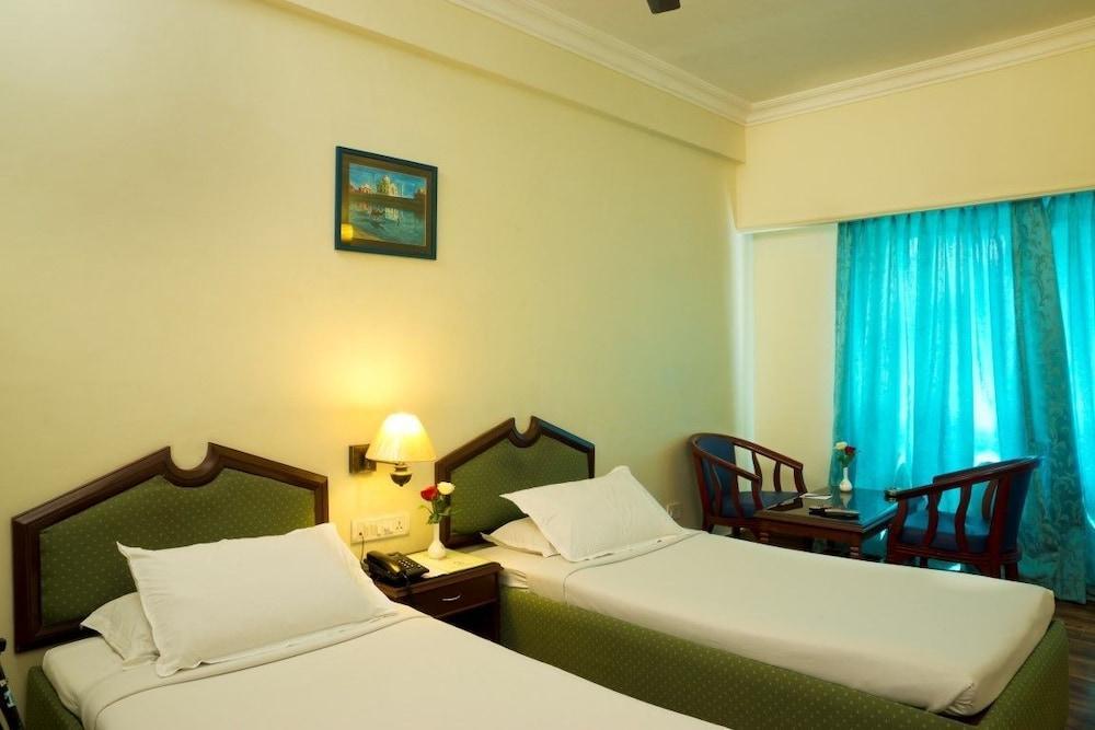 Hotel Park Plaza Chennai Exteriör bild